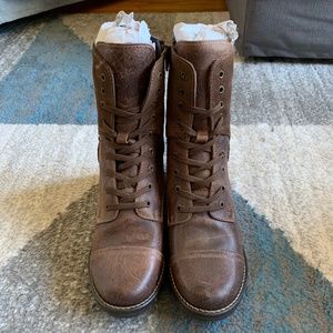 (NEW) Taos Women's Leather Boots (never worn)